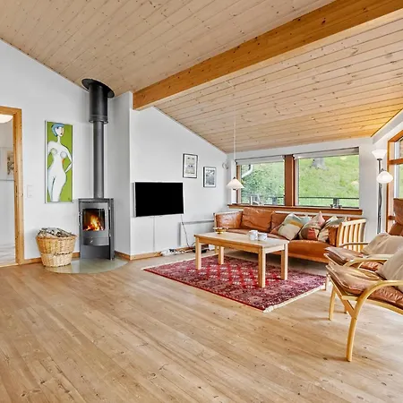 Two-bedroom In Semesterbostad *